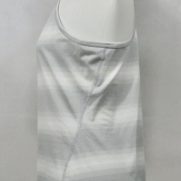 ATHLETA Chi Ombre Moon Gray Tank Top, Size Medium - Picture 3 of 8